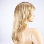 Gallery_carrie-champagne-rooted-bs